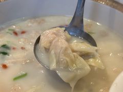 鱼汤馄饨-留芳·文旅古月楼(老街店)