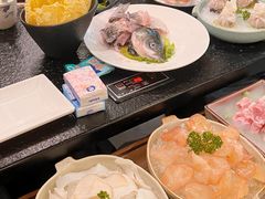 -得意咚瓜·顺德鱼生·冬瓜火锅(深圳首店)