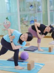 -爱尔乐美孕产瑜伽·普拉提