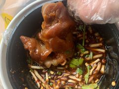 -包整·丝娃娃(一览甲秀楼风景店)