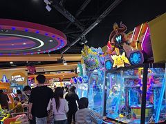-爱玩嘉年华(龙湖杭州金沙天街店)