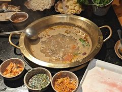 -顶顶汤火牛排火锅·经典铜锅涮肉