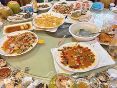 -三亚火车头万人海鲜广场