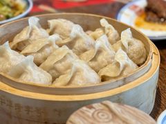精肉酸菜蒸饺-新兴园饺子馆(河南街店)