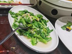 清炒白菜苔-粗茶淡饭·隐庐私厨(东亭店)