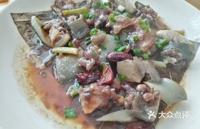 Lotus Leaf Steamed Fresh Huai Mountain with Wild Turtle