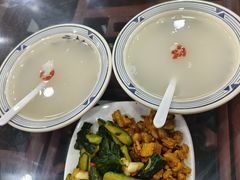 -牛一嘴·兰州牛肉面·大盘鸡(财富中心店)