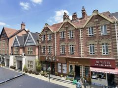 -钟书阁(松江泰晤士小镇店)