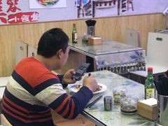 -渝之汇牛肉豌杂面