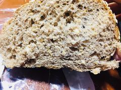 综合谷类面包-blt精品超市(南京环宇城店)