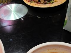 -川流不息·地道川菜·小龙虾(新松江路店)
