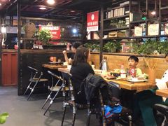 大堂-管氏翅吧(中关村店)