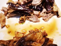 剔骨肉拌茄子-隆喜元鱼汤包·海鲜(中联广场店)