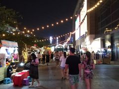 -绿地风尚天地广场