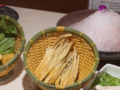 -喃喃椰·糟粕醋·椰子鸡火锅(七堡花园店)
