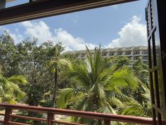 -亚龙湾喜来登·美景台大堂吧