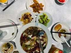 -姚姚酸菜鱼·金戈戈香港豉油鸡(喜荟城联名店)