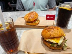 -必胜客(东大桥店)