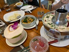 -Chom Cafe and Restaurant