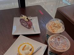 -星巴克(武汉江夏中百广场店)