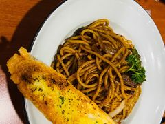 黑椒牛柳炒意面-魏斯理汉堡(西安沣东吾悦店)