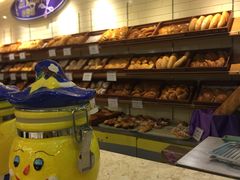 面包甜点陈列柜-老佛爷饼店