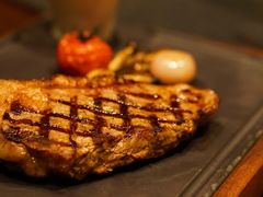 -恰餐厅及酒吧 CHAR Bar & Grill (北京丽都皇冠假日店)