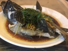 -覃记海鲜美食餐厅