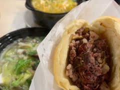 -闫家驴肉老店(华电一校店)