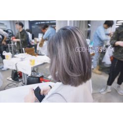 -God Hands发型设计复古会所