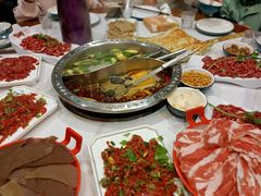 -乡土黄·鲜牛肉火锅·小龙虾(兴业街店)