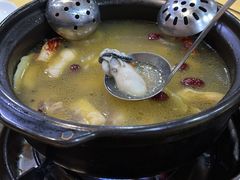 -濠轩阁特色生蚝火锅(水湾路店)