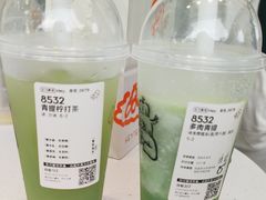 -喜茶(迪士尼小镇·平行宇宙店)