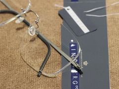-目艮眼镜SHOWROOM(品牌集合店)