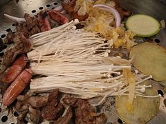 -陈叉子钢盆烤肉(中原万达店)
