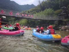 -虎啸峡漂流