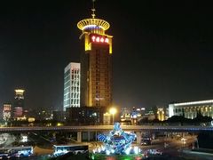 -陆家嘴空中步行连廊