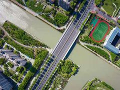 -DJI大疆(深圳华强北曼哈授权体验店)