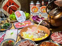 -洱火云南酸菜牛肉火锅(石景山当代商城店)