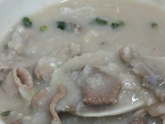 -洲心明记烧肉大粥(总店)