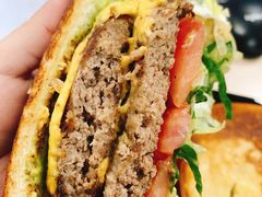 -The Habit Burger Grill 哈比特汉堡(复兴soho店)