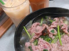 豬潤牛肉皮蛋芫茜米粉-华嫂冰室(尖沙咀店)