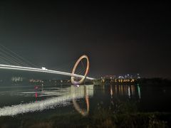 -南京眼步行桥