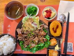 -宋家族亭多国籍料理(泰华城店)