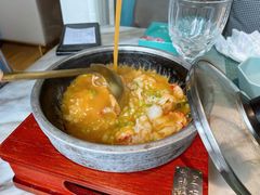 招牌小龙虾红汤泡饭-蜜桃花开·中西融合菜E&W(南长街店)