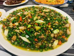 特色尖椒兔-江湖黑大兔(杨家坪店)