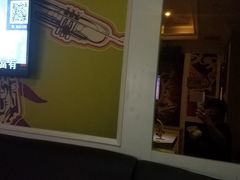 -金青果甄选KTV(劳动公园店)