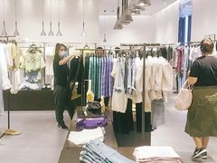 -URBAN REVIVO(七宝领展广场店)
