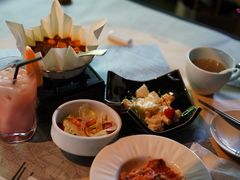 -穹六人间 people 6(岳阳路店)