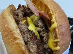 -TRIPS BURGER(大钟寺店)